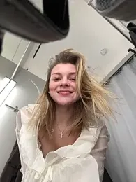 ValenciaShock — Stripchat recorded stream image, 13.12.2025 06:40