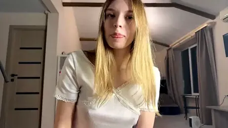 FruityXo — Stripchat recorded stream screenshot (13 Dec 2025)