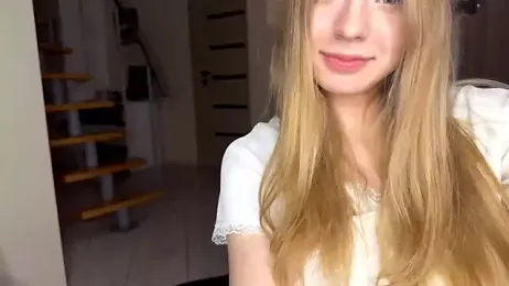 FruityXo — Stripchat recorded stream screenshot (13 Dec 2025)