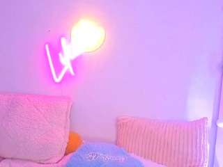 liliimoon — Camsoda recorded stream image, 27.02.2025 02:30