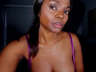 ebonydreamiin — Camsoda recorded stream image, 14.12.2025 10:50