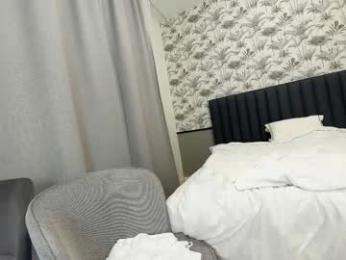 ehotlovea — Chaturbate recorded stream screenshot (26 Feb 2025)