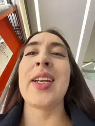 Holly_Play — Stripchat recorded stream image, 15.12.2025 12:00