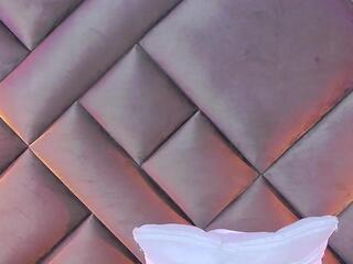 Sophia Loreen — Flirt4free recorded stream screenshot (15 Dec 2025)