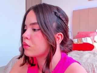 Bella Fontana — Flirt4free recorded stream screenshot (15 Dec 2025)