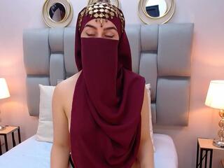 Aliah Manzur — Flirt4free recorded stream screenshot (16 Dec 2025)