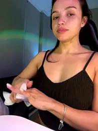 MisFrekcles_ — Stripchat recorded stream screenshot (17 Dec 2025)