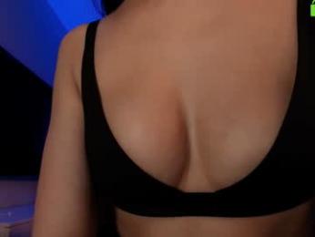hollyextra — Chaturbate recorded stream image, 17.12.2025 20:00