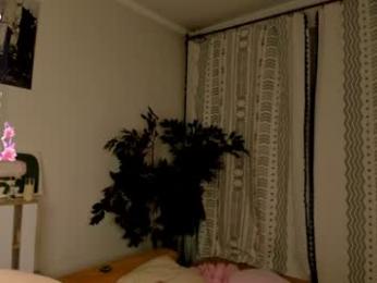 little_poetry — Chaturbate recorded stream image, 17.12.2025 22:10