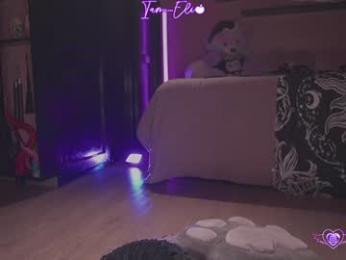 iam_eli — Chaturbate recorded stream image, 19.12.2025 22:30