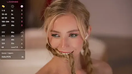 Vika54784 — Stripchat recorded stream image, 20.12.2025 03:10