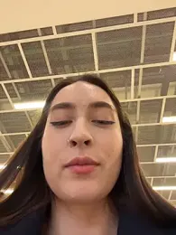 Holly_Play — Stripchat recorded stream image, 21.12.2025 16:10