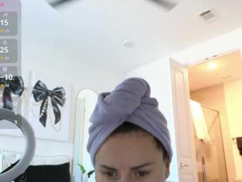 VioletBaby — Bongacams recorded stream image, 21.12.2025 17:40