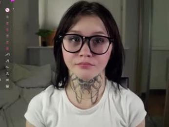 sweetyoops — Chaturbate recorded stream screenshot (21 Dec 2025)