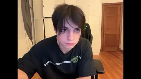 SasukeUhchiaa — Stripchat recorded stream image, 22.12.2025 06:00