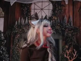 mollyflwers — Chaturbate recorded stream screenshot (22 Dec 2025)