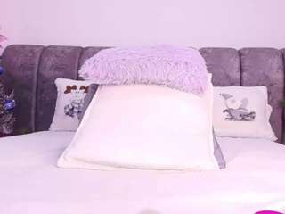 bss-naia — Camsoda recorded stream image, 22.12.2025 19:10