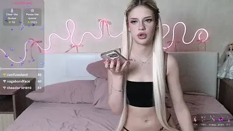 Betty_Blamee — Stripchat recorded stream image, 23.12.2025 09:00