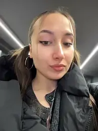 VelvetVixenI — Stripchat recorded stream screenshot (23 Dec 2025)