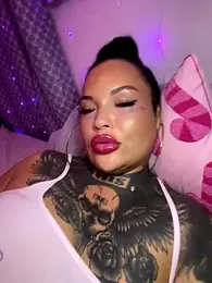 _MelinaCurves_ — Stripchat recorded stream screenshot (24 Dec 2025)