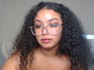 mmmmmmlia — Camsoda recorded stream image, 24.12.2025 03:00
