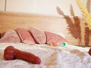 alicee-love — Camsoda recorded stream image, 24.12.2025 08:40