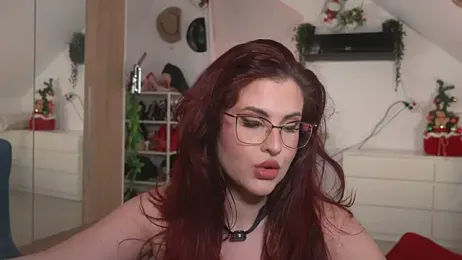 Amaliamour — Stripchat recorded stream screenshot (24 Dec 2025)