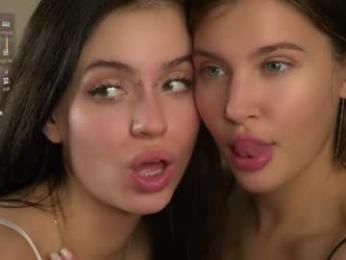 vivid_girls — Chaturbate recorded stream image, 24.12.2025 07:00