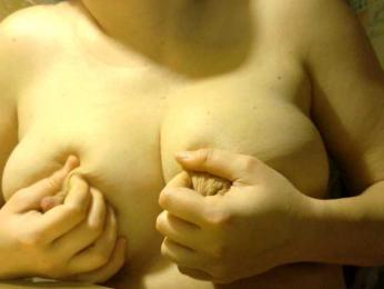 Frummi — Bongacams recorded stream screenshot (25 Dec 2025)