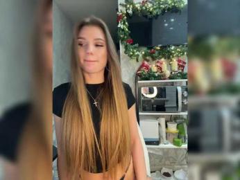 SweetyMia — Bongacams recorded stream screenshot (25 Dec 2025)