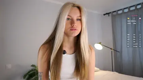 CherieSprinzl — Stripchat recorded stream image, 25.12.2025 07:00