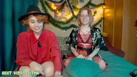TrickyKitsune — Stripchat recorded stream image, 25.12.2025 11:40