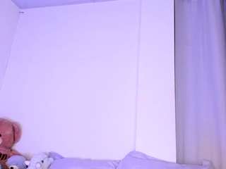 liliimoon — Camsoda recorded stream image, 27.12.2025 04:30