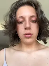 Enyeld_ruru — Stripchat recorded stream image, 27.12.2025 19:00