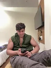 Vihaaanfucks — Stripchat recorded stream screenshot (28 Dec 2025)