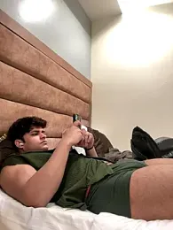 Vihaaanfucks — Stripchat recorded stream screenshot (28 Dec 2025)