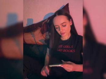 Italianka — Bongacams recorded stream screenshot (28 Dec 2025)