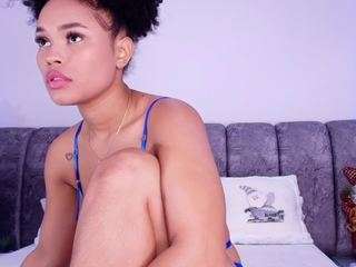 bss-naia — Camsoda recorded stream image, 29.12.2025 19:00