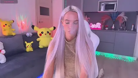 mikkixmeow — Stripchat recorded stream image, 28.02.2025 09:00