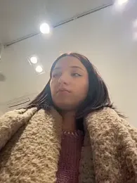 DollyTall — Stripchat recorded stream image, 30.12.2025 07:10