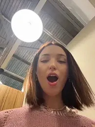 DollyTall — Stripchat recorded stream image, 30.12.2025 07:10