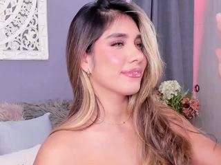taniafernandez — Camsoda recorded stream image, 30.12.2025 17:50