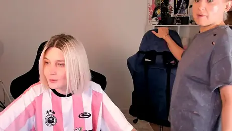 hotblonds — Stripchat recorded stream screenshot (31 Dec 2025)