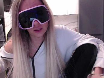 blondalina — Bongacams recorded stream screenshot (01 Jan 2026)