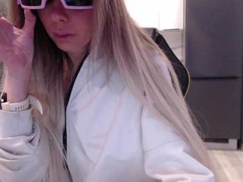 blondalina — Bongacams recorded stream screenshot (01 Jan 2026)