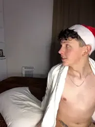 TwinksNextDoor — Stripchat recorded stream screenshot (02 Jan 2026)