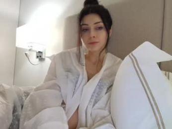 milla_bella — Chaturbate recorded stream screenshot (03 Jan 2026)