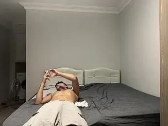 Yasinyasin7 — Stripchat recorded stream screenshot (05 Jan 2026)