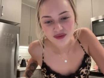 luvaimee — Chaturbate recorded stream image, 06.01.2026 17:50