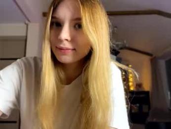 chloe_show — Chaturbate recorded stream image, 08.01.2026 12:10